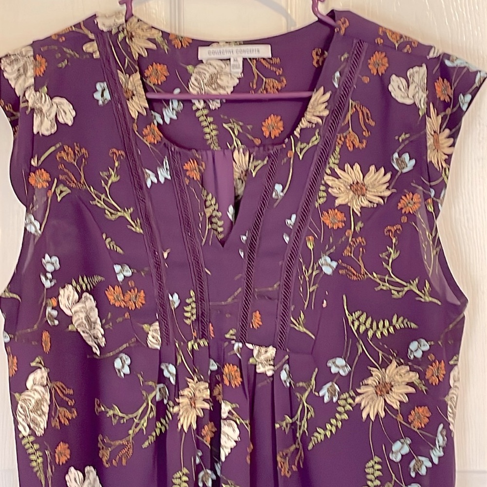 Collective Concepts Purple Floral susy cap sleeve blouse, Size XL, NWOT